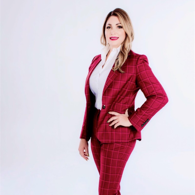 Isabela A. Garcia, founding attorney of Garcia-Windsor, P.C., bilingual Dallas family law lawyer